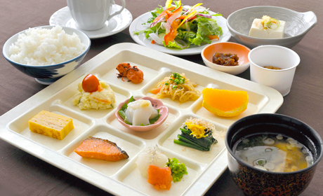 写真:和洋食膳(一部バイキング)